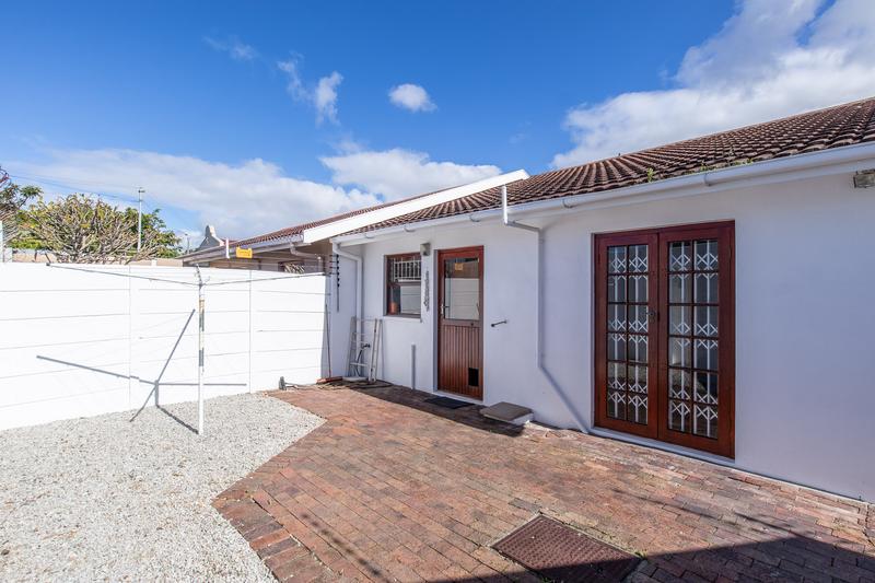 2 Bedroom Property for Sale in Diep River Western Cape